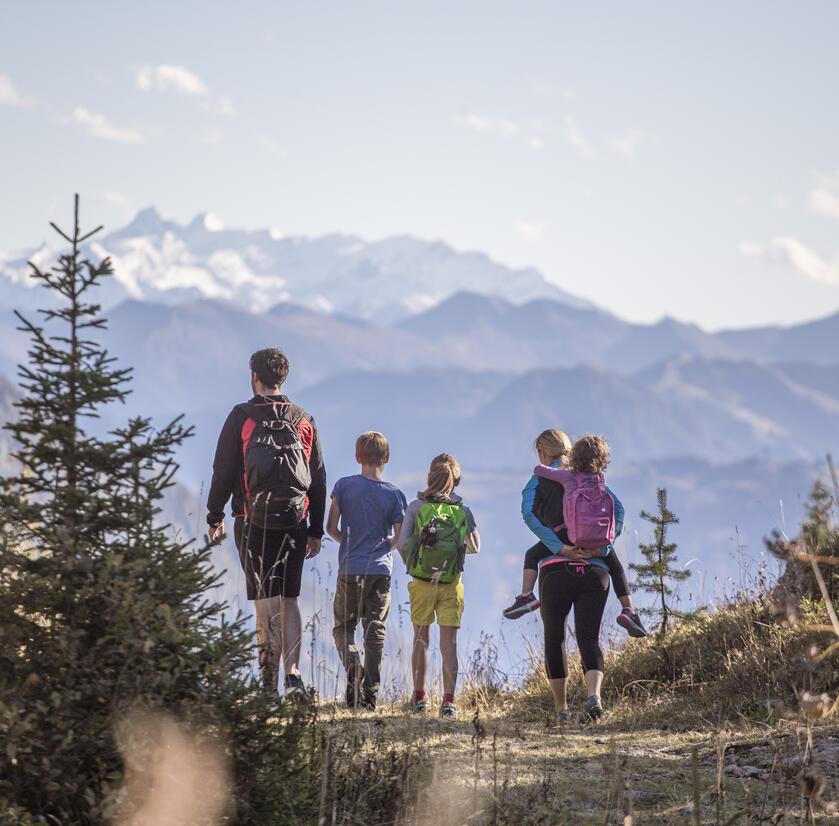 Hotel Chalets Grosslehen Familienwanderung Familienwanderung