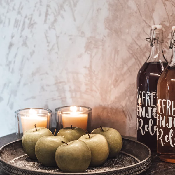Spa mit Äpfel und Getränke