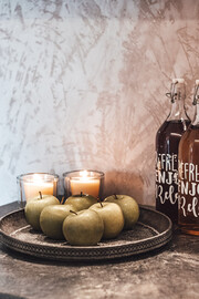 Spa mit Äpfel und Getränke
